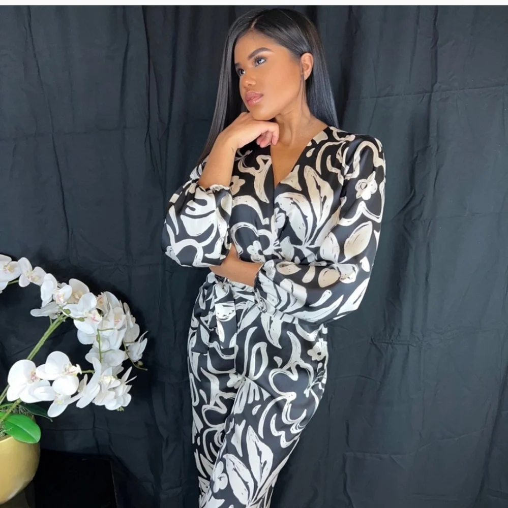 ZARA * SATIN LONG PRINT JUMPSUIT - Picture 11 of 11